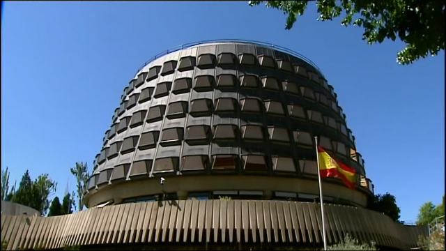 PSOE e PP renovan o Constitucional, que mantén a maioría conservadora