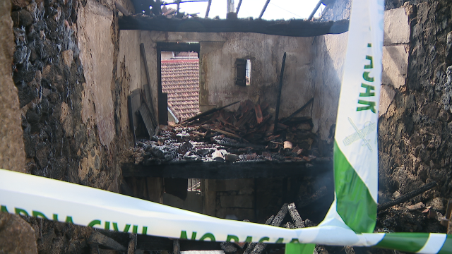 Susto en Maside polo incendio dunha vivenda
