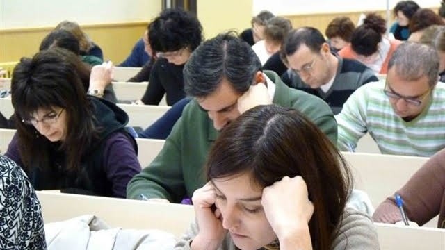 A Xunta convocará un concurso de traslados con 1.500 postos para persoal funcionario