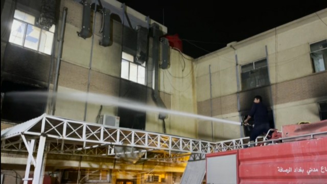 Máis de 80 mortos tras unha explosión nun hospital para pacientes de covid en Bagdad