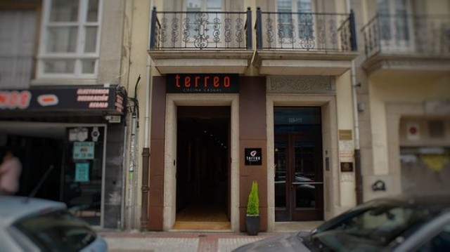 Pecha un restaurante na Coruña tras o positivo en covid-19 dun camareiro