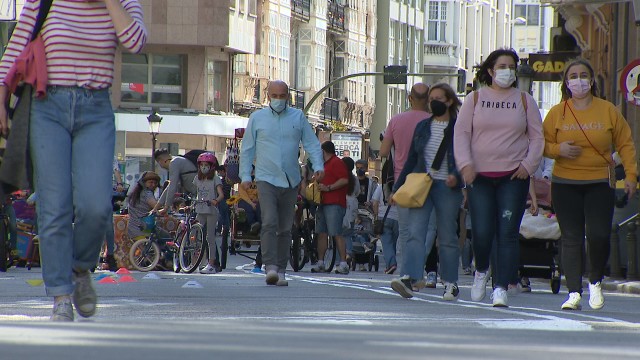 Sen novas mortes en Galicia nunha xornada en que os activos baixan dos 3.000 e aumentan os hospitalizados